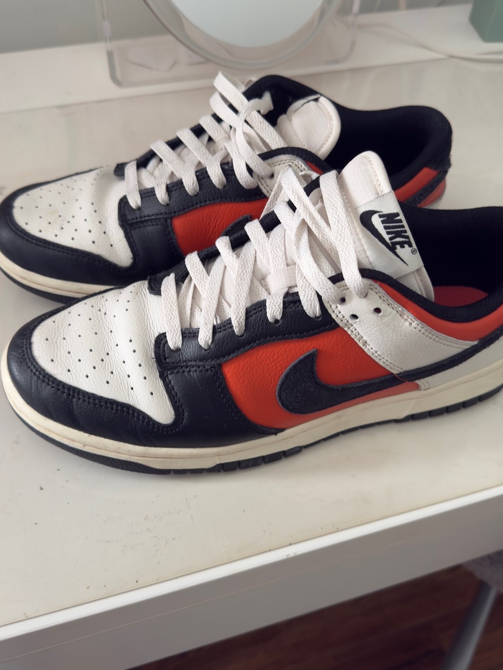 Nike women Low-Top Sneakers — White/Black/Red-Orange